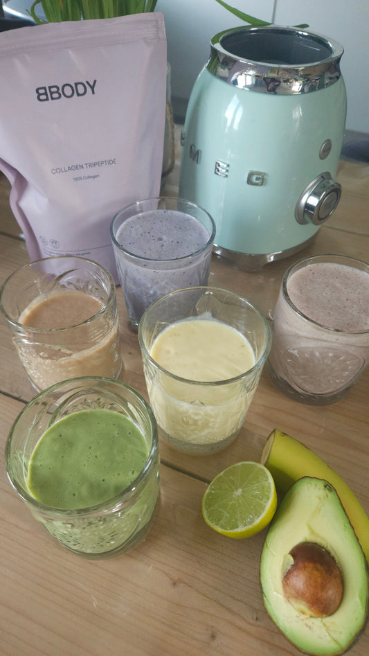 Zelfgemaakte gezonde smoothies met collageen van Maturelle. 